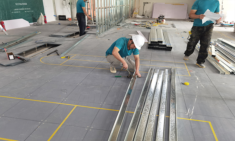 閔行外企海道爾夫辦公室齊建施工作業(yè) 閔行外企海道爾夫辦公室齊建施工作業(yè)