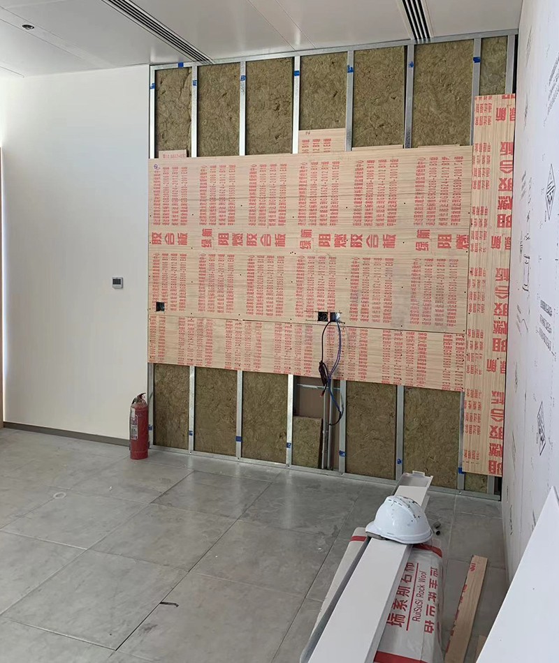 上海SK大廈辦公室裝修施工現場3